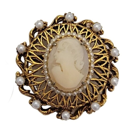 Florenza Shell Carved Cameo faux Pearl Brooch Pendant, Signed K160